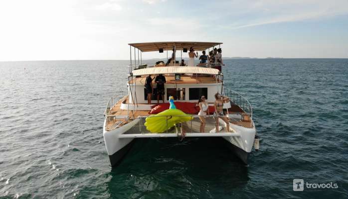 yatch party pattaya